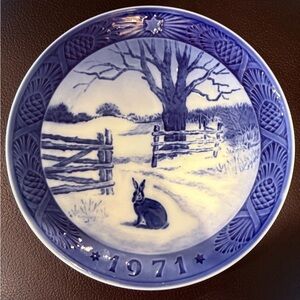 Vintage 1971 Royal Copenhagen Blue Plate Winter Rabbit Great Condition